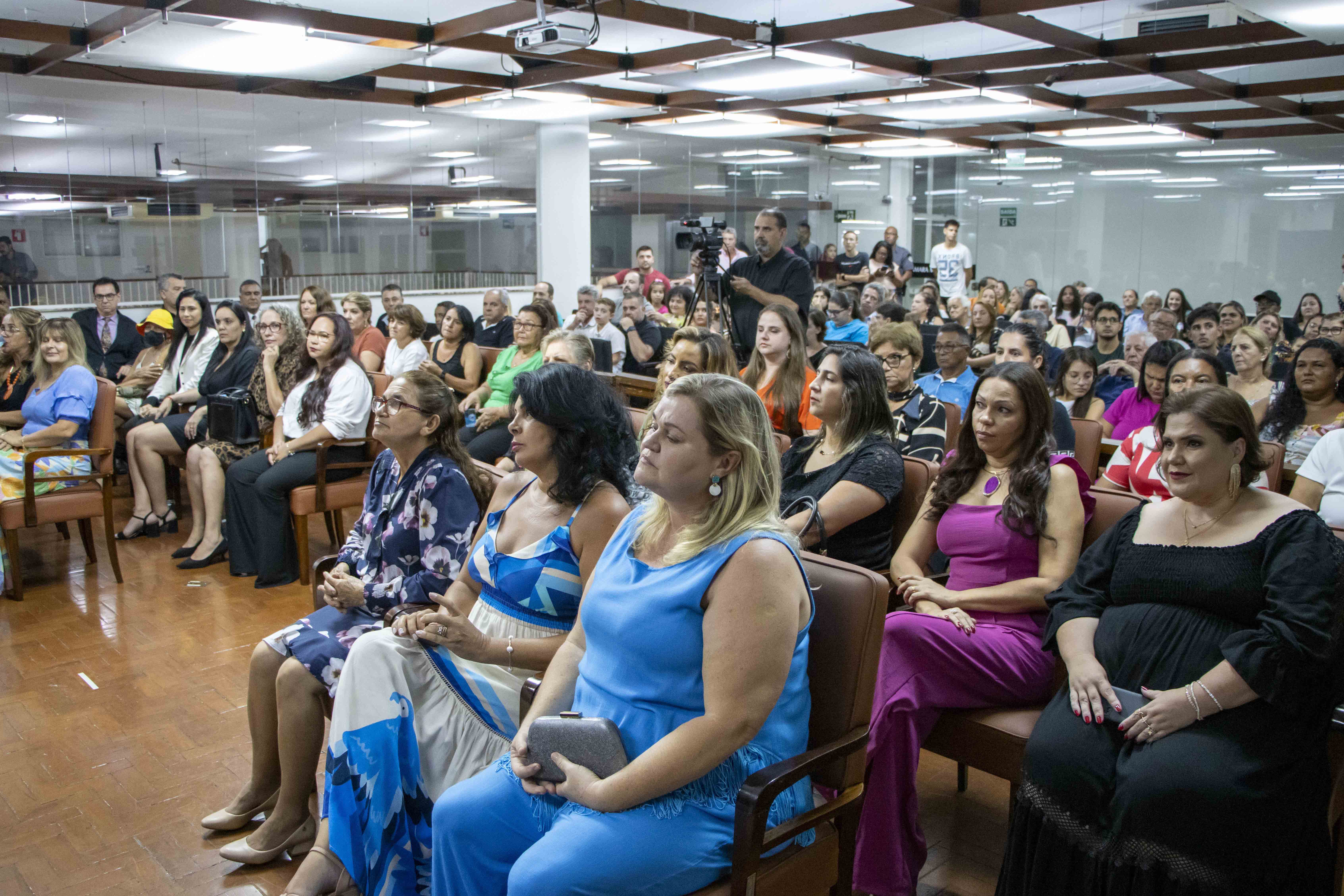 Sessão solene do Dia Internacional da Mulher